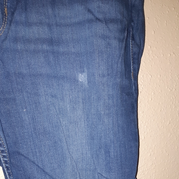 Guess "Power Stretch" Skinny - Picture 8 of 10